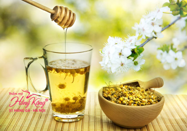 Hỗn hợp trà hoa cúc và mật ong