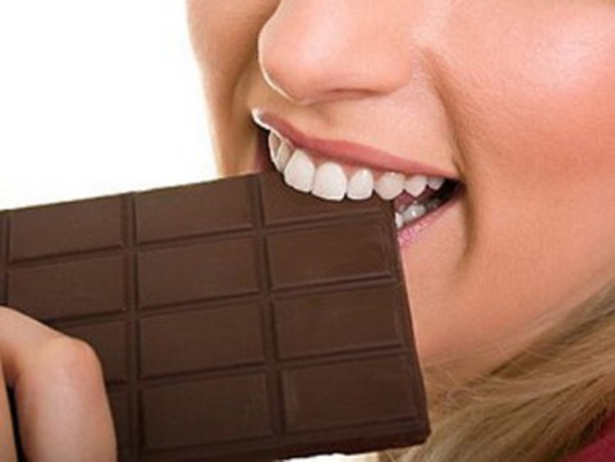 Sôcôla đen là một nguồn dồi dào cung cấp sắt, canxi và các vitamin A, B1, C, D và E